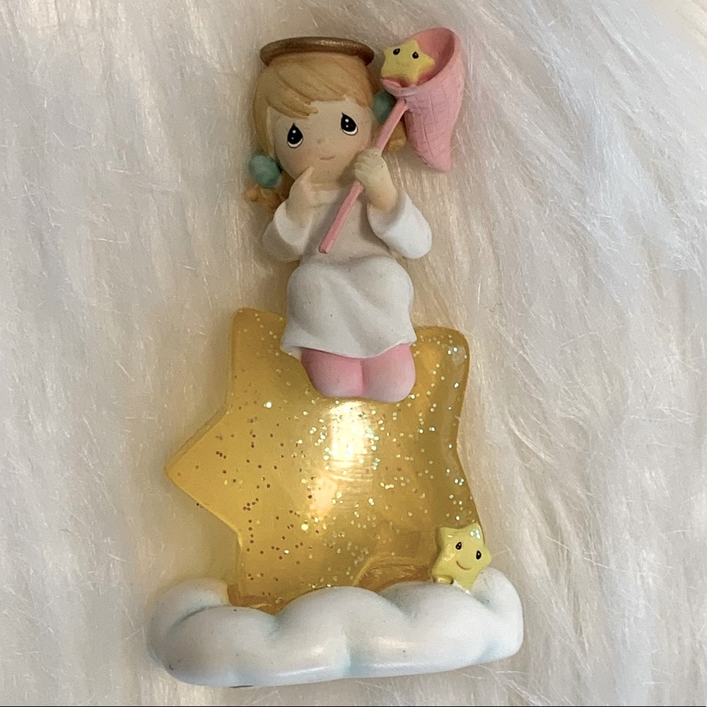 Precious Moments - Girl With Star figurine. “Just Wishin On A Star” - Picture 3 of 5